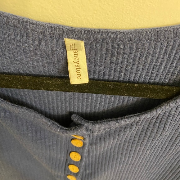 Lace sleeve detail, long-sleeved knit henley tee - Picture 6 of 10